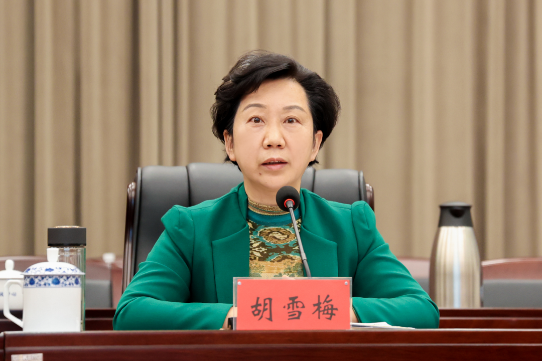 在“严、快、顺、实、敬”上再发力 确保城市正常生产生活秩序尽快恢复